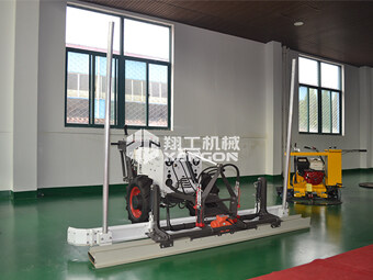 快看！你不知道的手扶混凝土攤鋪機施工優(yōu)勢