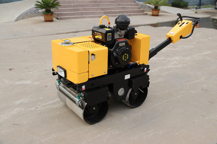  購(gòu)買(mǎi)壓路機(jī)是振動(dòng)壓路機(jī)好還是靜作用壓路機(jī)好？