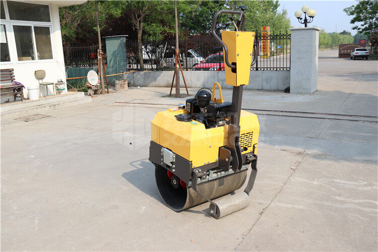 引起小型壓路機價格不穩(wěn)定的原因是什么原因呢？