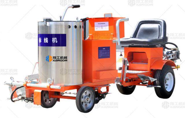熱熔劃線機(jī)配置助力車，高施工高標(biāo)線質(zhì)量